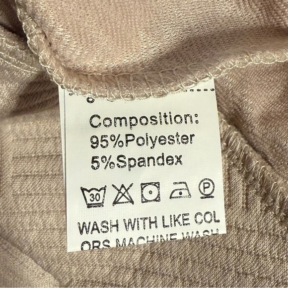 NWOT Women’s Beige Zip-Up Sweater Size XL Textured Long Sleeves Polyester - Picture 6 of 13